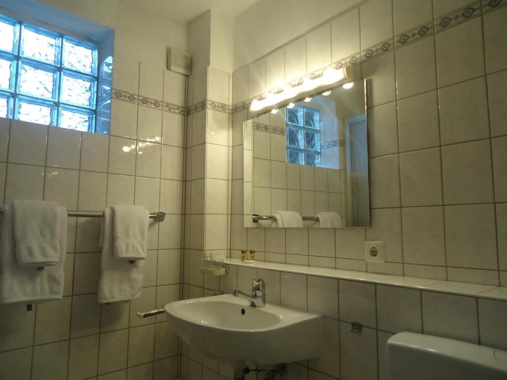 Hotel Burg-Stuben Mainz Room photo